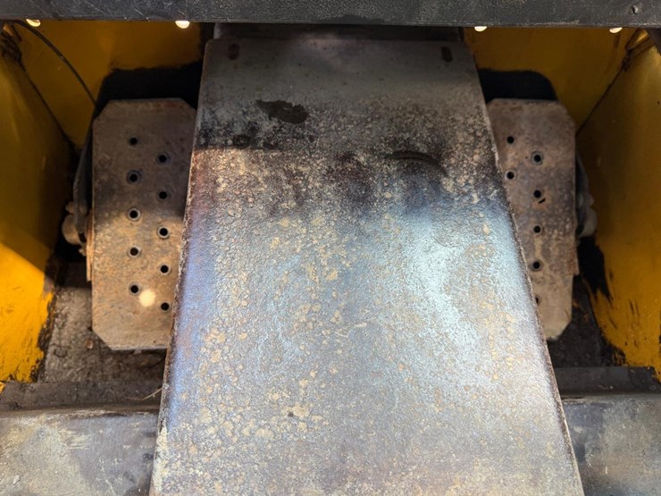 new-holland-ls190b-image-18