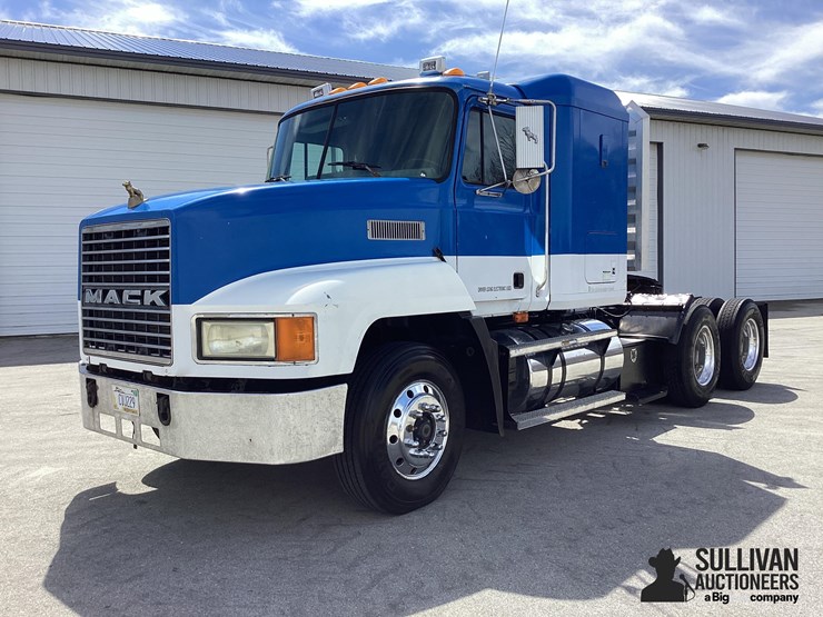 1998-mack-ch613-image-1