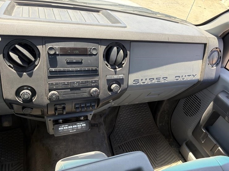 2014-ford-f250-image-15