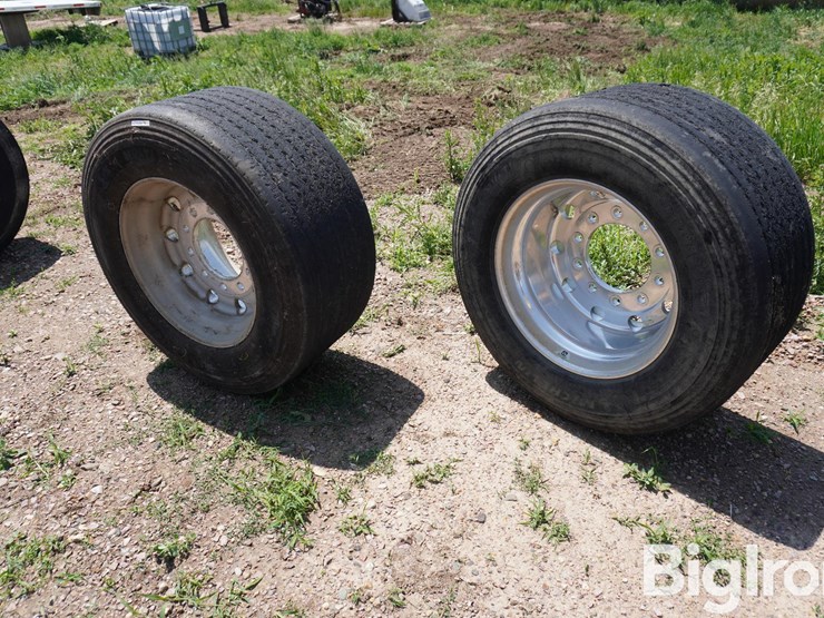 michelin-445/50r22.5-tires-&-rims-image-1