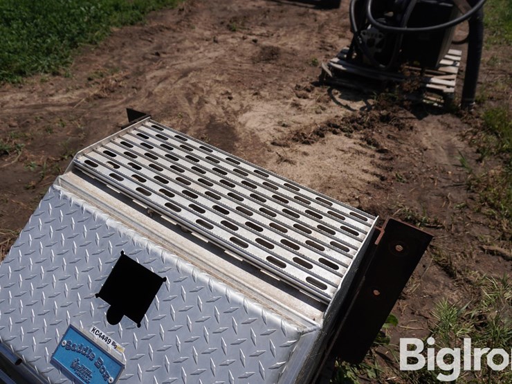 aluminum-saddle-box-image-10