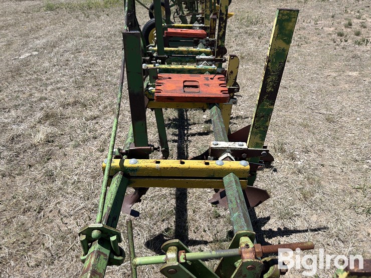 6r30"-ditcher-image-14