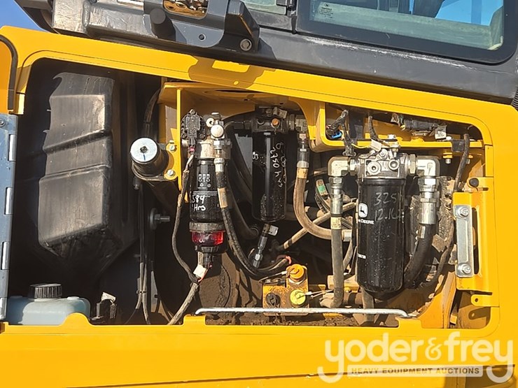 2023-deere-650-lgp-image-31