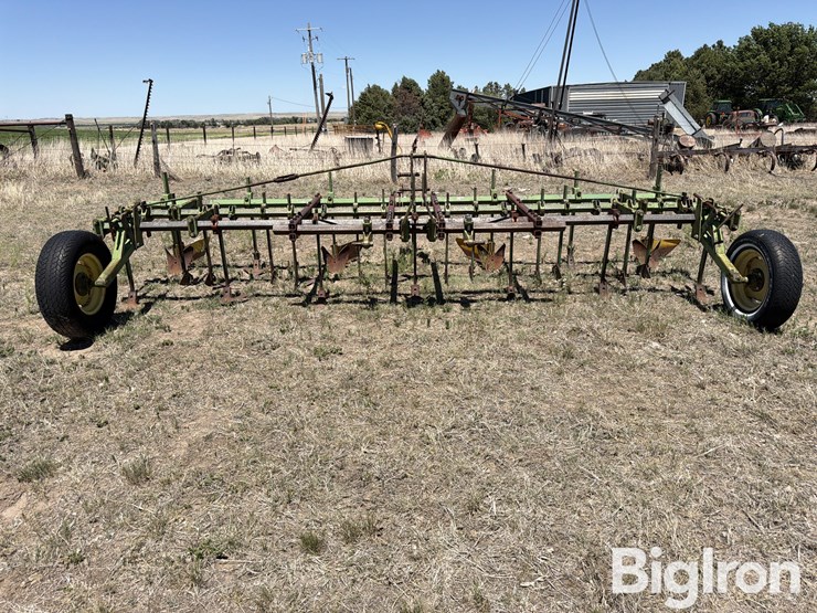 6r30"-cultivator-image-2