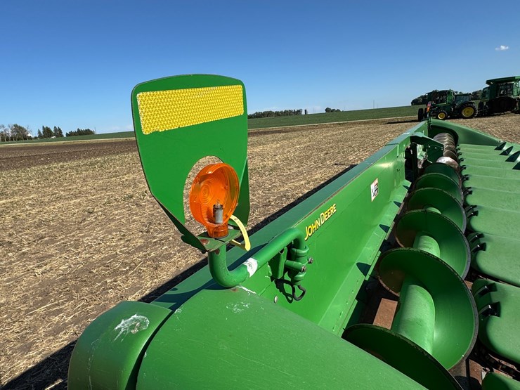 john-deere-612c-image-11