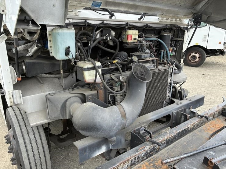 2008-workhorse-w62-image-8