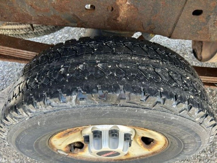 2010-gmc-2500hd-image-56