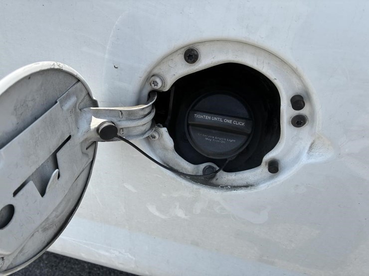 2017-utility-van-image-6