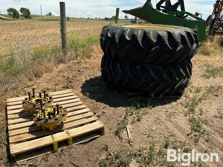 john-deere-7810-image-2