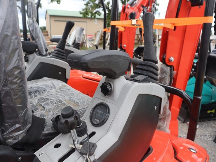 tpm-20k-mini-excavator-image-8