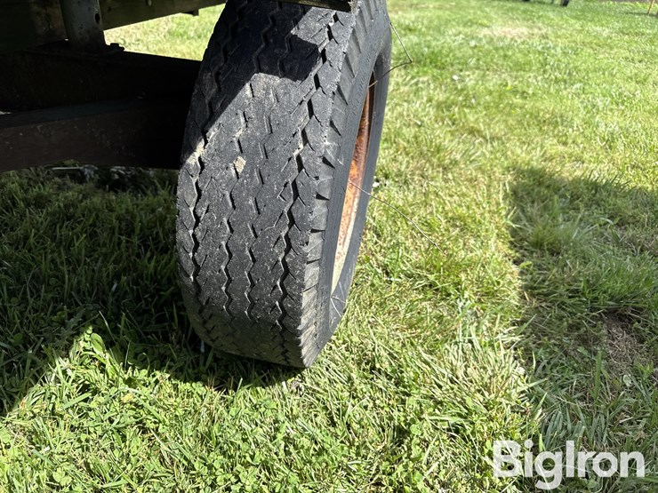badger-16'-hay-wagon-image-12