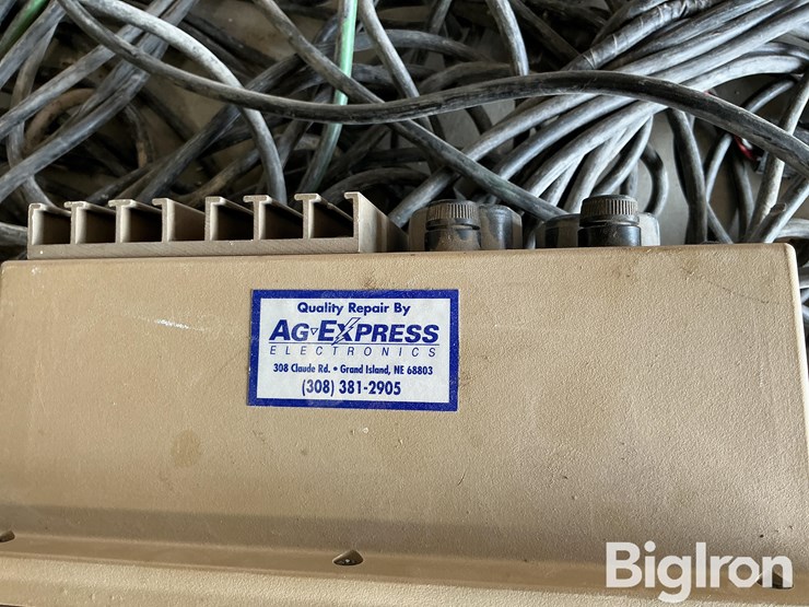john-deere-250-image-15