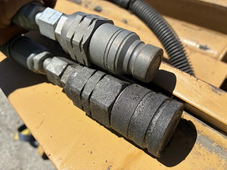 caterpillar-914g-image-10