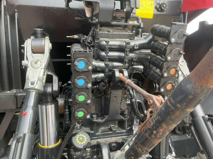 2019-case-ih-maxxum-150-image-22