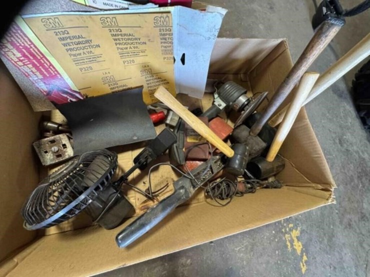 hammers-,-2-grinders,-misc.-image-3
