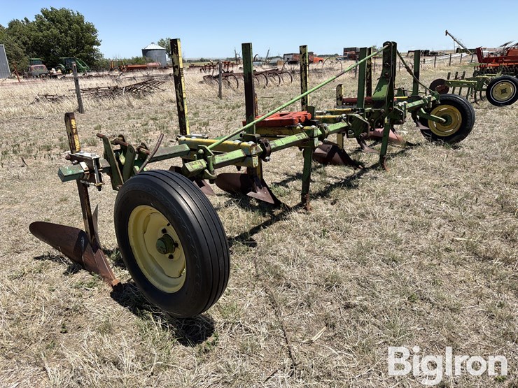 6r30"-ditcher-image-3