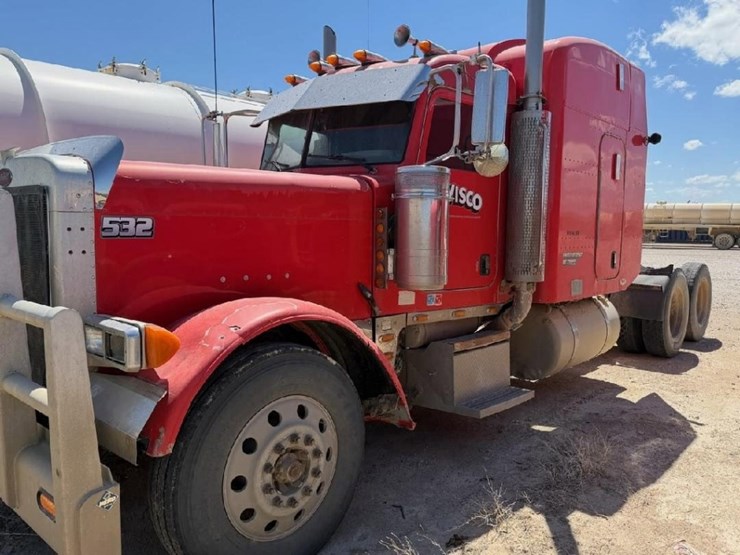 2006-peterbilt-379-image-1