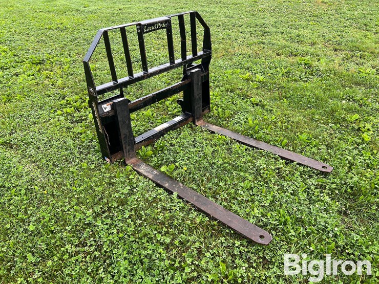 land-pride-pfle4548-pallet-forks-image-3
