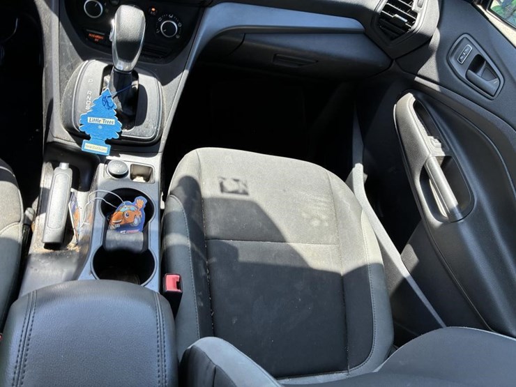2016-ford-escape-image-23