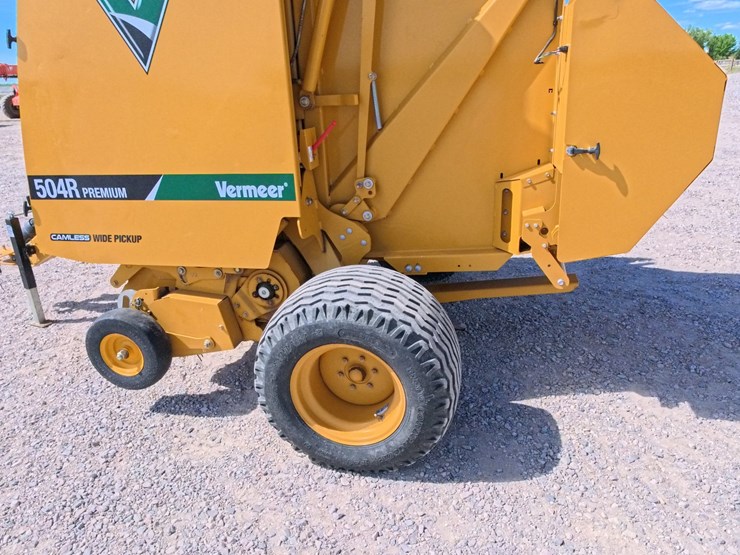 2019-vermeer-504r-premium-image-23