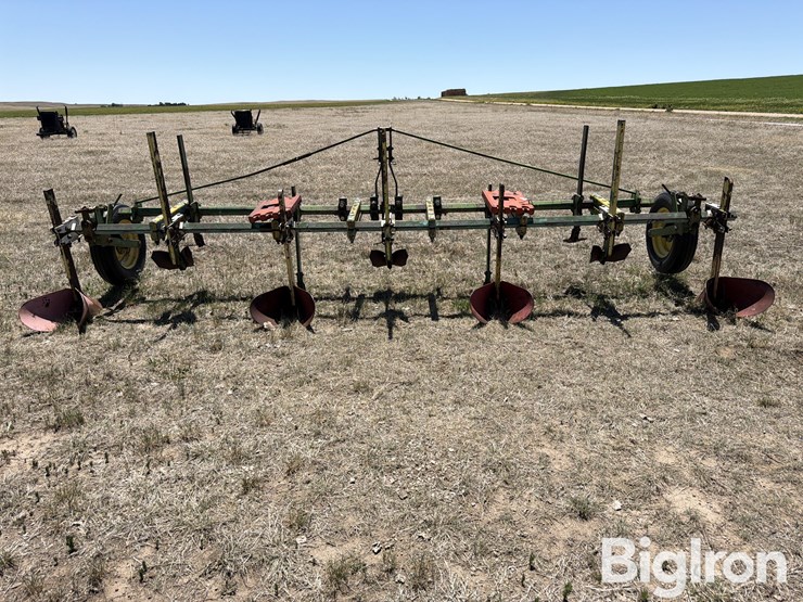 6r30"-ditcher-image-6