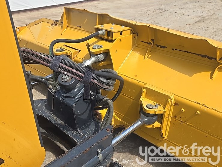 2023-deere-650-lgp-image-27