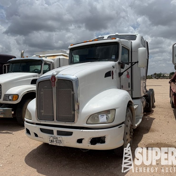 2013 KENWORTH T660