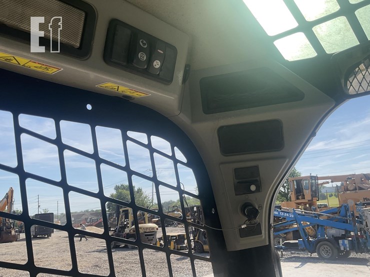 2017-caterpillar-259d-image-14