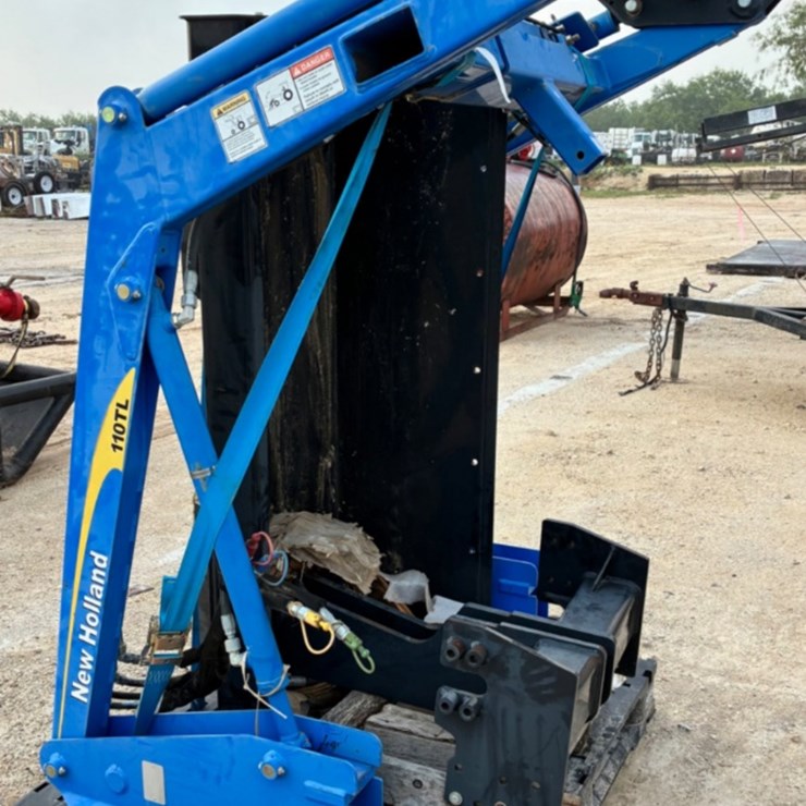 NEW HOLLAND 110TL