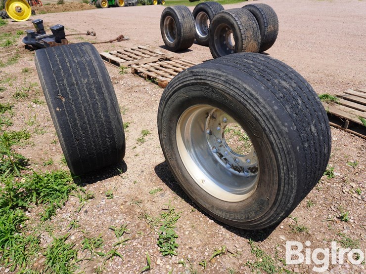 michelin-445/50r22.5-tires-&-rims-image-5