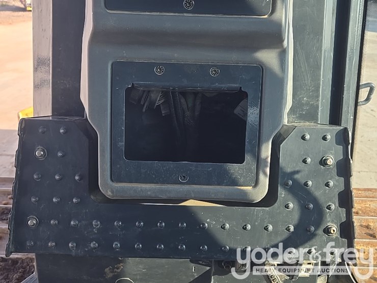 2023-deere-650-lgp-image-53