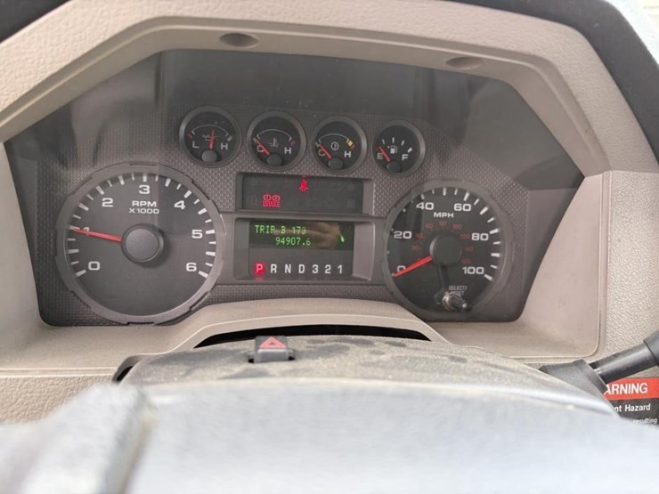 2008-ford-f550-image-27