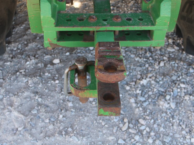 john-deere-8285r-image-25