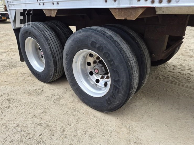 2012-timpte-grain-trailer-image-9