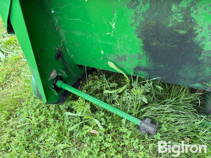 john-deere-444-image-15