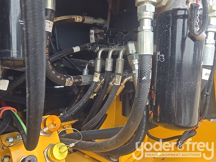 2023-deere-650-lgp-image-37
