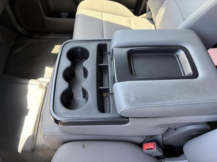 2017-chevrolet-silverado-1500-image-19