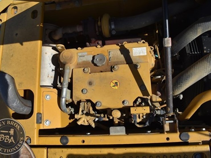 2011-caterpillar-312d-image-95