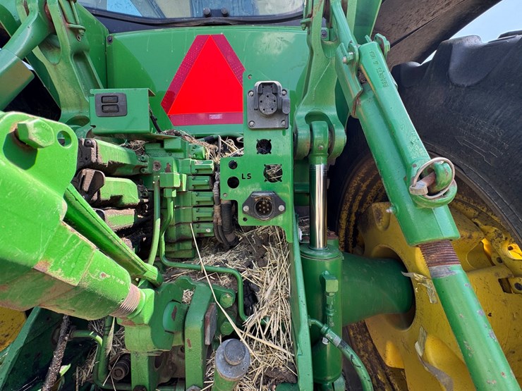 2019-john-deere-8295r-image-42