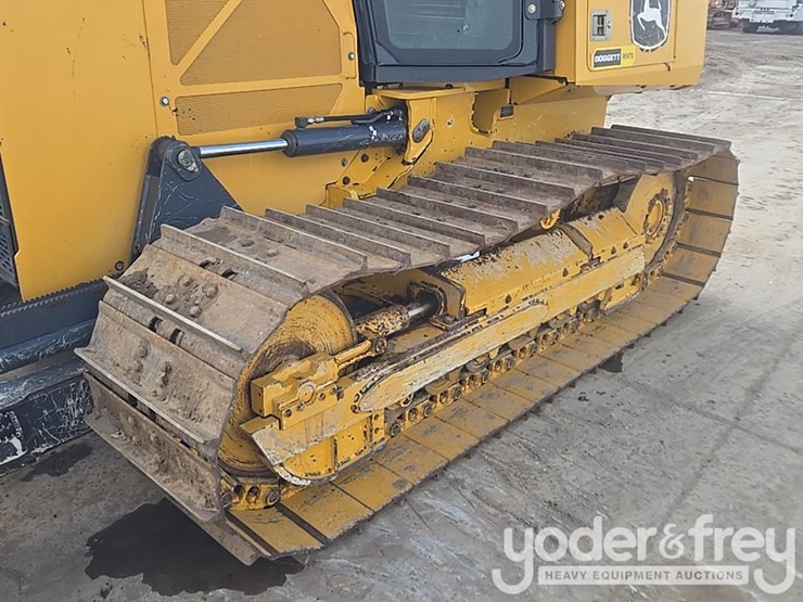 2023-deere-650k-lgp-image-9