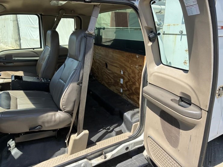 2001-ford-f350-image-12