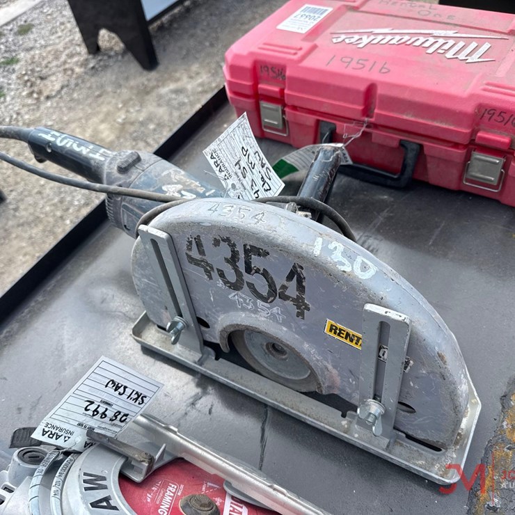 BOSCH 1365 ELECTRIC 14" HANDHELD CUT-OFF SAW