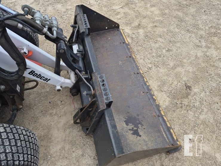 2014-bobcat-toolcat-5600-image-10