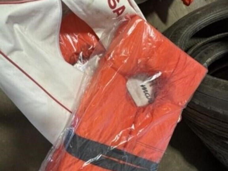 life-jackets-image-1