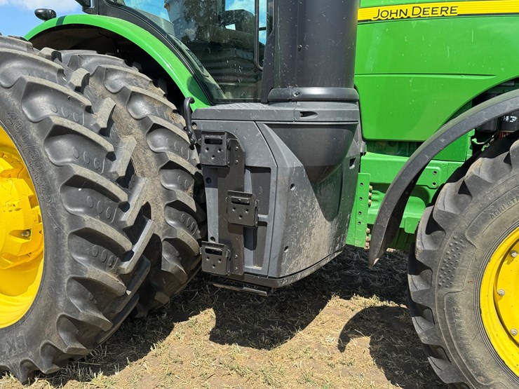 2019-john-deere-8295r-image-31