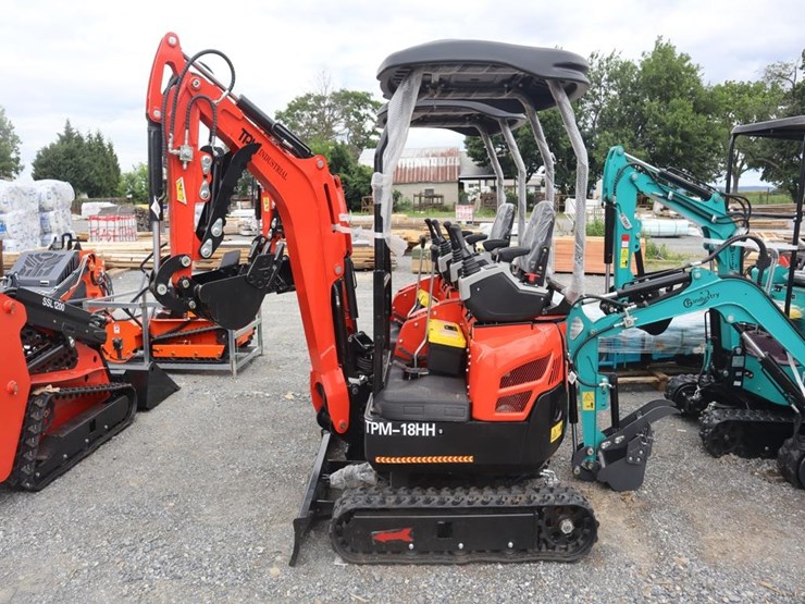 tpm-18hh-mini-excavator-image-2