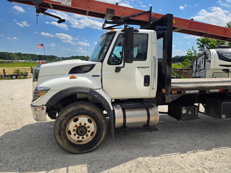 2015-international-workstar-7400-image-4