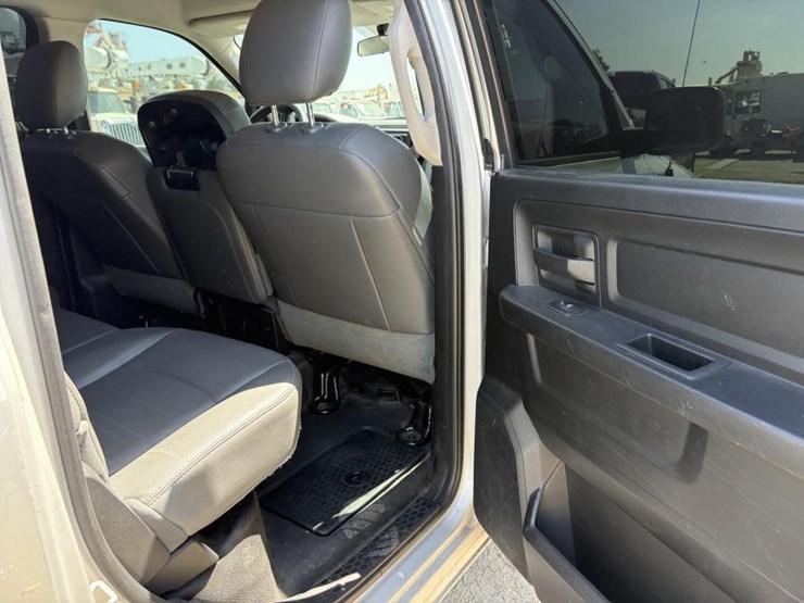 2016-dodge-ram-1500-image-11