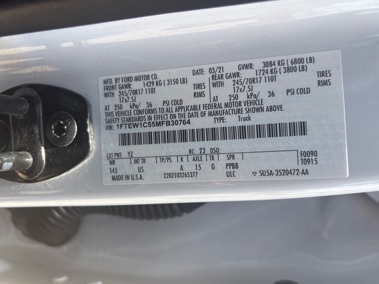 2021-ford-f150-xl-image-13
