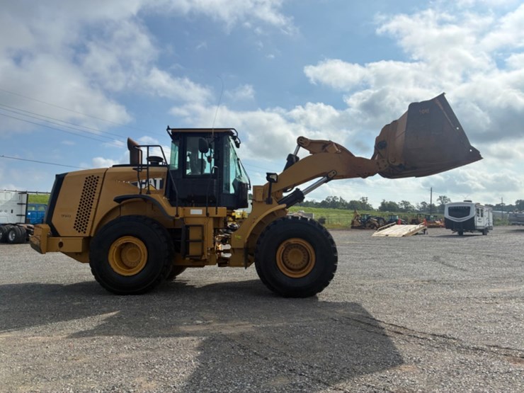 2011-caterpillar-966k-image-16